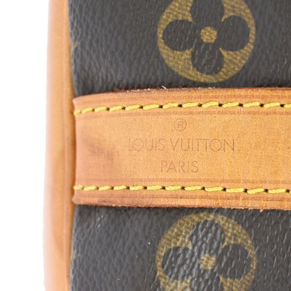 LOUIS VUITTON Petit Noe Shoulder Bag - Picture 8 of 16